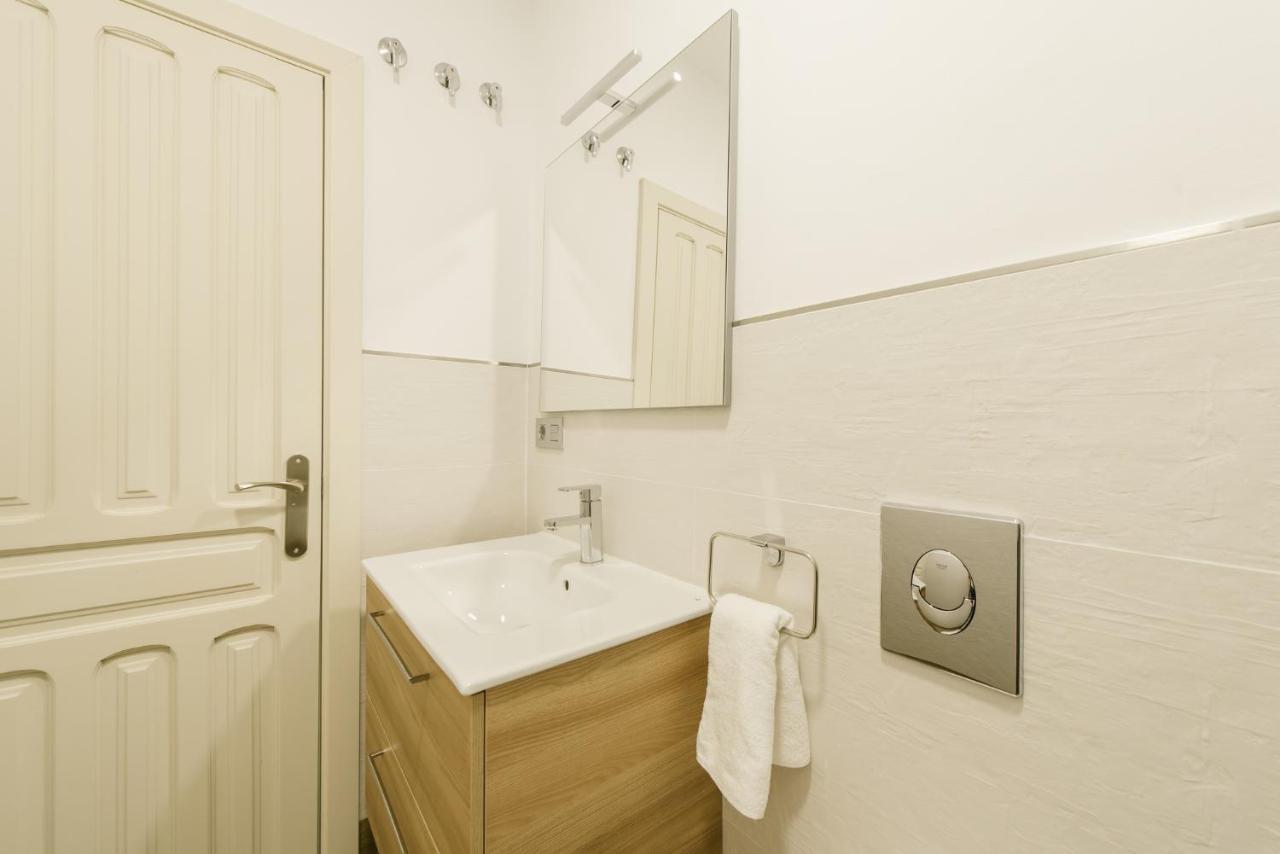 Apartment T1, Tirso De Molina, Luminoso Y Tranquilo Sevilla